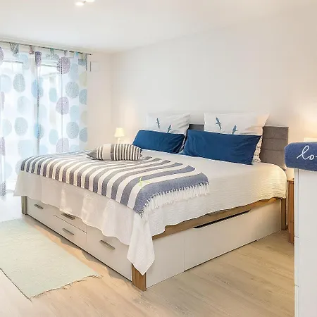 Im Guggenbuehl 아파트